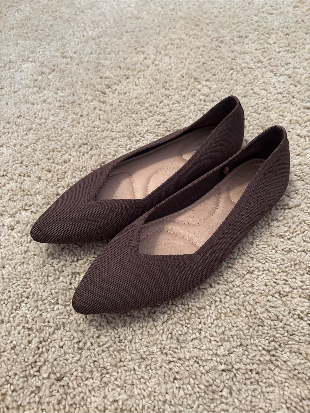 Old Navy Washable knit pointed ballet flats